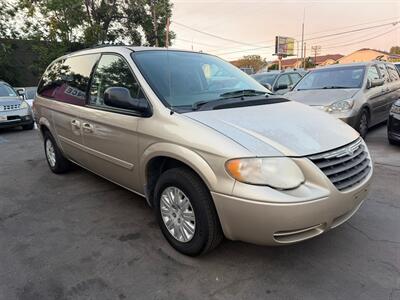 2006 Chrysler Town and Country LX - Photo 1 - Los Angeles, CA 91306