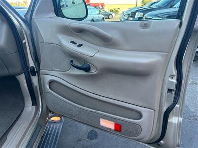 2000 Ford Expedition XLT   - Photo 42 - Los Angeles, CA 91306
