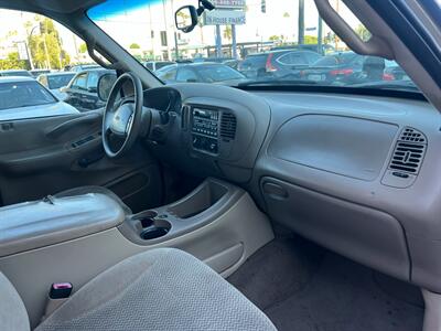 2000 Ford Expedition XLT   - Photo 43 - Los Angeles, CA 91306