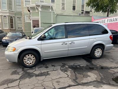 2006 Chrysler Town and Country LX   - Photo 28 - Los Angeles, CA 91306