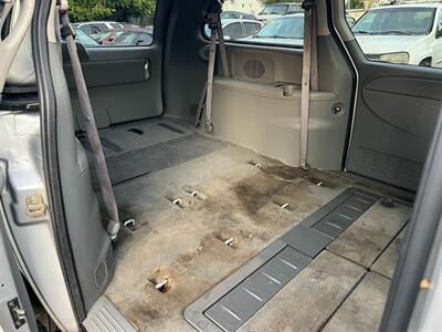 2006 Chrysler Town and Country LX   - Photo 42 - Los Angeles, CA 91306