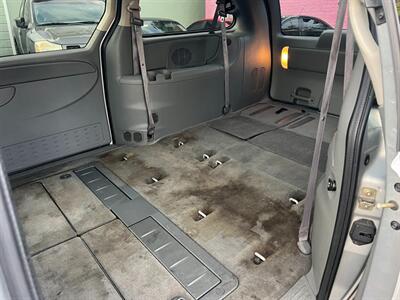 2006 Chrysler Town and Country LX   - Photo 44 - Los Angeles, CA 91306