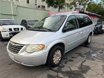 2006 Chrysler Town and Country LX   - Photo 25 - Los Angeles, CA 91306