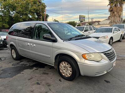 2006 Chrysler Town and Country LX   - Photo 36 - Los Angeles, CA 91306