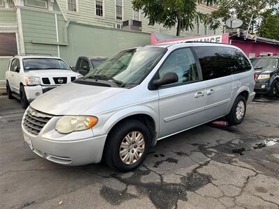 2006 Chrysler Town and Country LX   - Photo 26 - Los Angeles, CA 91306