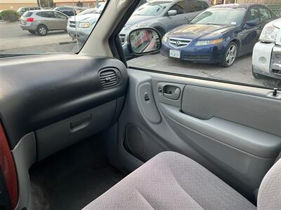 2006 Chrysler Town and Country LX   - Photo 52 - Los Angeles, CA 91306