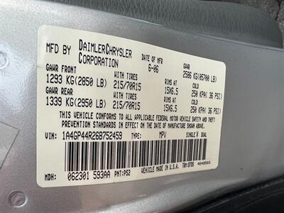 2006 Chrysler Town and Country LX   - Photo 61 - Los Angeles, CA 91306