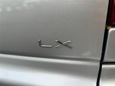 2006 Chrysler Town and Country LX   - Photo 38 - Los Angeles, CA 91306