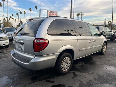 2006 Chrysler Town and Country LX   - Photo 7 - Los Angeles, CA 91306
