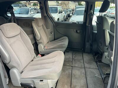 2006 Chrysler Town and Country LX   - Photo 45 - Los Angeles, CA 91306