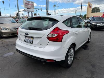 2012 Ford Focus SEL - Photo 8 - Los Angeles, CA 91306