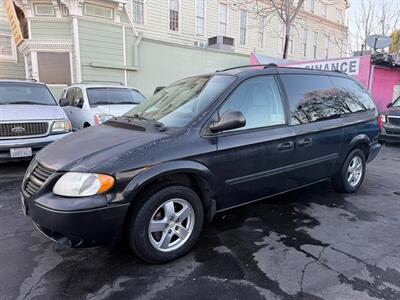 2005 Dodge Grand Caravan SXT   - Photo 27 - Los Angeles, CA 91306