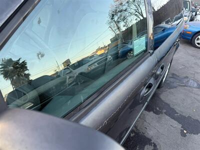 2005 Dodge Grand Caravan SXT   - Photo 58 - Los Angeles, CA 91306