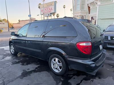 2005 Dodge Grand Caravan SXT   - Photo 31 - Los Angeles, CA 91306