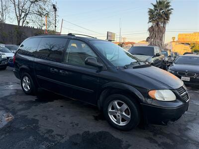 2005 Dodge Grand Caravan SXT   - Photo 35 - Los Angeles, CA 91306