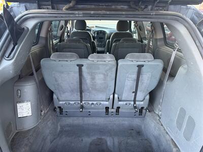 2005 Dodge Grand Caravan SXT   - Photo 19 - Los Angeles, CA 91306