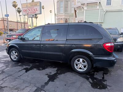 2005 Dodge Grand Caravan SXT   - Photo 30 - Los Angeles, CA 91306
