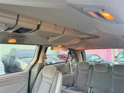 2005 Dodge Grand Caravan SXT   - Photo 77 - Los Angeles, CA 91306
