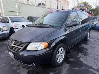 2005 Dodge Grand Caravan SXT   - Photo 25 - Los Angeles, CA 91306