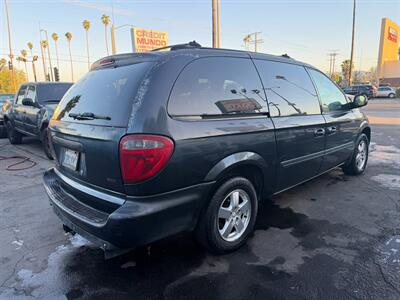 2005 Dodge Grand Caravan SXT   - Photo 7 - Los Angeles, CA 91306