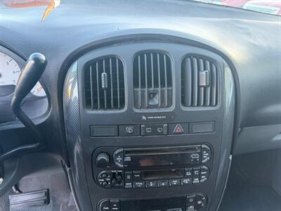 2005 Dodge Grand Caravan SXT   - Photo 49 - Los Angeles, CA 91306