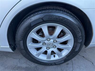 2002 Lexus ES 300 - Photo 13 - Los Angeles, CA 91306