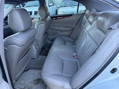 2002 Lexus ES 300 - Photo 18 - Los Angeles, CA 91306