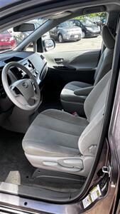2011 Toyota Sienna Base 7-Passenger   - Photo 5 - Moncton, NB E1C 9R2