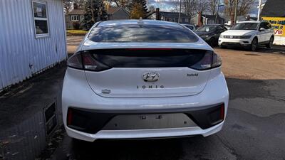 2020 Hyundai IONIQ Hybrid SEL   - Photo 5 - Moncton, NB E1C 9R2