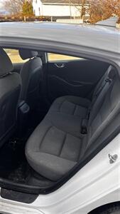 2020 Hyundai IONIQ Hybrid SEL   - Photo 7 - Moncton, NB E1C 9R2