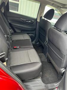 2019 Nissan Rogue S   - Photo 8 - Moncton, NB E1C 9R2