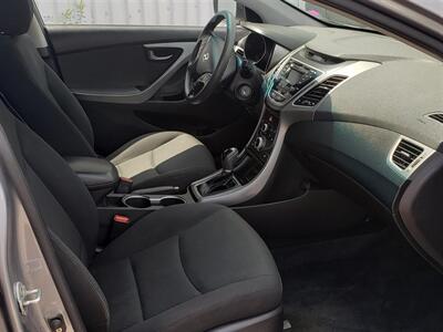 2015 Hyundai Elantra SE   - Photo 6 - Moncton, NB E1C 9R2