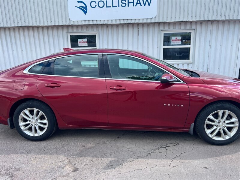 2017 Chevrolet Malibu LT   - Photo 1 - Moncton, NB E1C 9R2