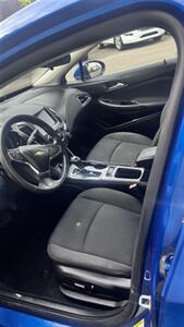 2017 Chevrolet Cruze LT Auto   - Photo 7 - Moncton, NB E1C 9R2