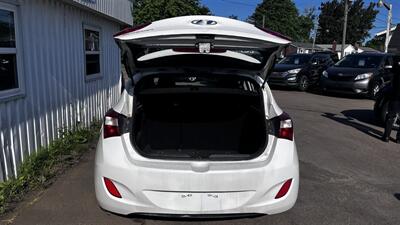 2013 Hyundai ELANTRA GT GL   - Photo 6 - Moncton, NB E1C 9R2