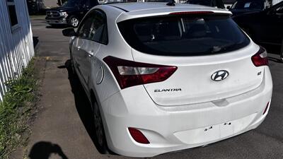 2013 Hyundai ELANTRA GT GL   - Photo 5 - Moncton, NB E1C 9R2