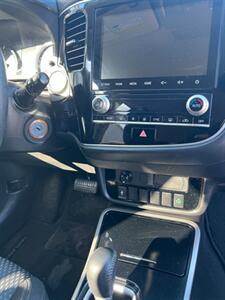 2020 Mitsubishi Outlander ES   - Photo 12 - Moncton, NB E1C 9R2