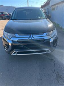 2020 Mitsubishi Outlander ES   - Photo 2 - Moncton, NB E1C 9R2