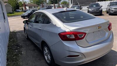2017 Chevrolet Cruze LT Auto   - Photo 5 - Moncton, NB E1C 9R2