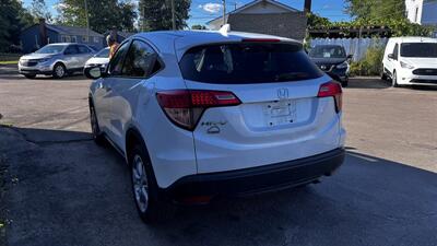 2016 Honda HR-V EX   - Photo 5 - Moncton, NB E1C 9R2