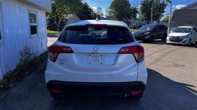2016 Honda HR-V EX   - Photo 3 - Moncton, NB E1C 9R2