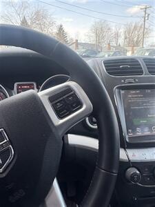 2017 Dodge Journey SXT - Photo 3 - Moncton, NB E1C 9R2