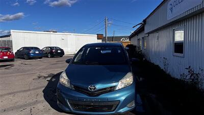 2014 Toyota Yaris 5-Door SE   - Photo 2 - Moncton, NB E1C 9R2