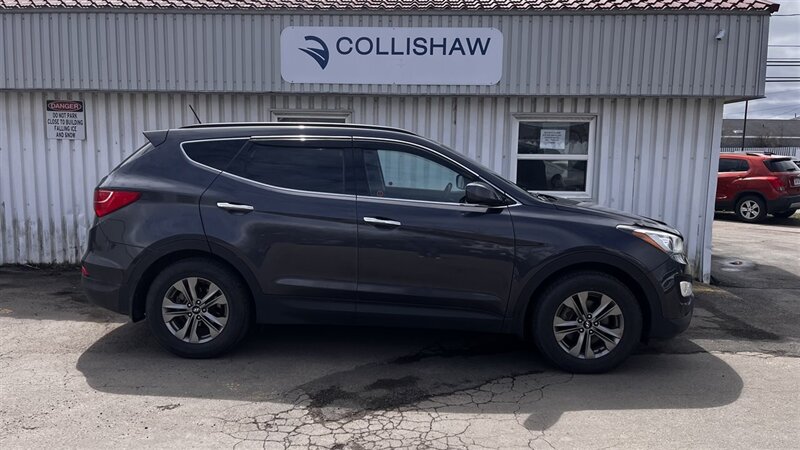 2015 Hyundai SANTA FE Sport 2.4L - Photo 1 - Moncton, NB E1C 9R2