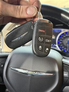 2018 Chrysler 300 S   - Photo 14 - Moncton, NB E1C 9R2