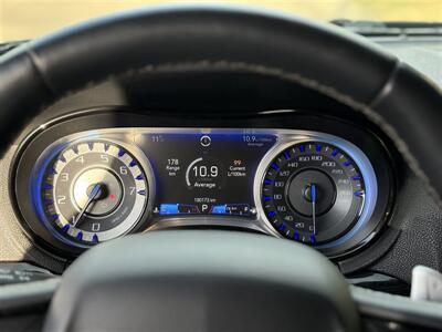 2018 Chrysler 300 S   - Photo 12 - Moncton, NB E1C 9R2