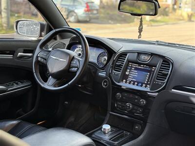 2018 Chrysler 300 S   - Photo 5 - Moncton, NB E1C 9R2