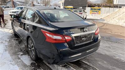 2017 Nissan Altima 2.5 SV   - Photo 5 - Moncton, NB E1C 9R2
