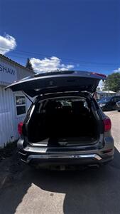 2017 Nissan Pathfinder SV   - Photo 8 - Moncton, NB E1C 9R2