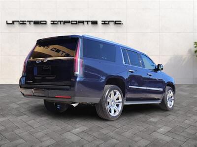 2020 Cadillac Escalade ESV Premium Luxury   - Photo 5 - Jacksonville, FL 32211